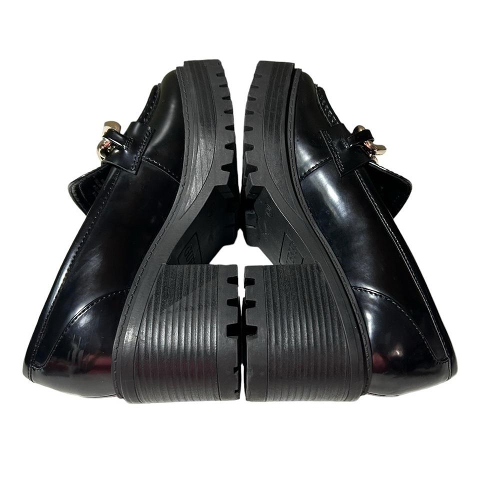 Guess Womens Hillford Chunky Black Patent Leather Gold chain Loafers Sz 6.5M - Picture 6 of 9